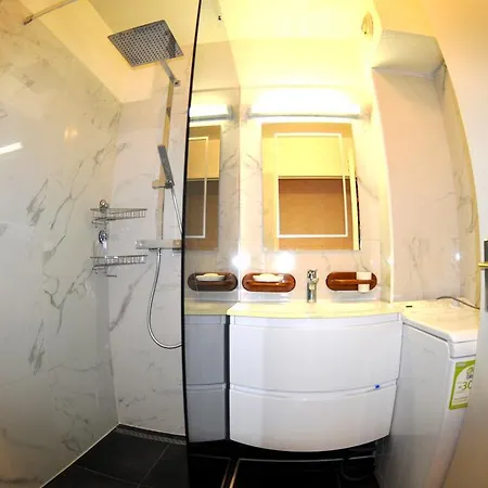 Les Pins Bleus - Antibes Les Pins * ジュアン・レ・パン