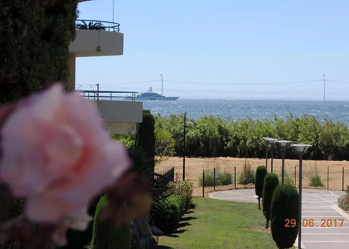 Les Pins Bleus - Antibes Les Pins * Ζουάν λε Πιν