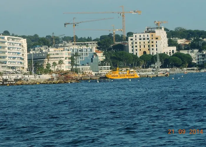 Les Pins Bleus - Antibes Les Pins *