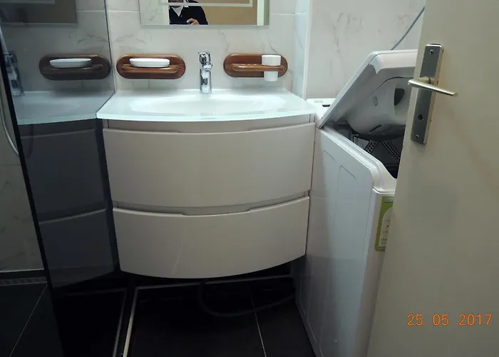 Les Pins Bleus - Antibes Les Pins 公寓 *