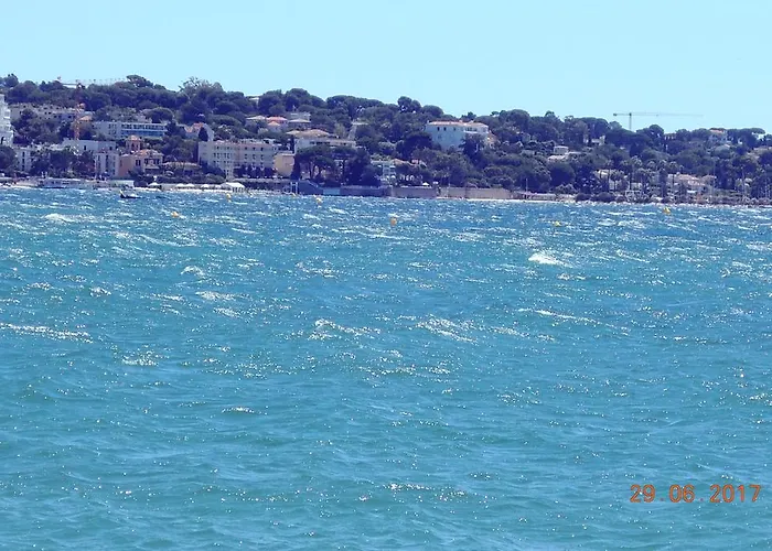 Les Pins Bleus - Antibes Les Pins 公寓 *